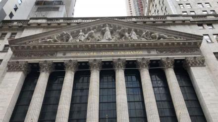 Wall Street corrige en attendant la Fed !