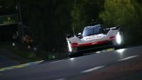 La Cadillac N.38 est à la lutte pour le podium lors des 24 Heures du Mans, le 13 juin 2026
