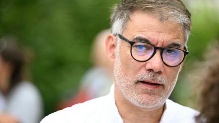 Le premier secrétaire du PS Olivier Faure aux universités d'été des Ecologistes, à Strasbourg, le 21 août 2025