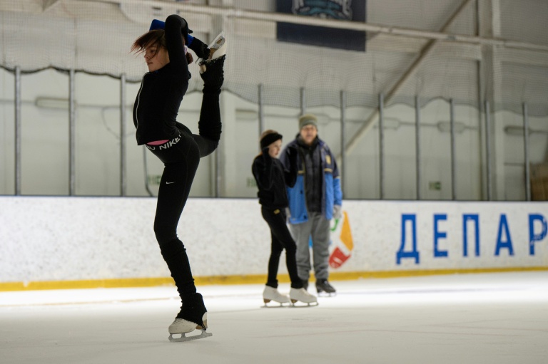 La jeune patineuse ukrainienne Katia, 11 ans, s'entraîne à Kiev, le 16 octobre 2026 