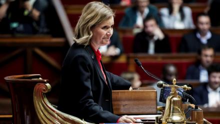 La présidente de l'Assemblée Yaël Braun-Pivet préside la séance ouvrant la session ordinaire du Parlement, le 1er octobre 2025 