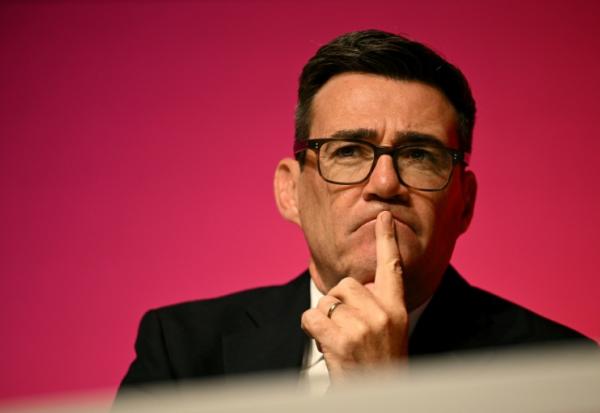 Le Premier ministre britannique Andy Burnham participe à la deuxième journée du congrès annuel du Parti travailliste à Liverpool, dans le nord-ouest de l'Angleterre, le 28 septembre 2026
