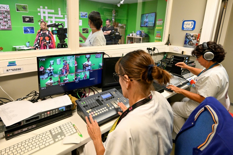 Le studio TV de l'hôpital pour enfants de Nancy, le 16 septembre 2025 à Vandoeuvre-lès-Nancy, en  Meurthe-et-Moselle
