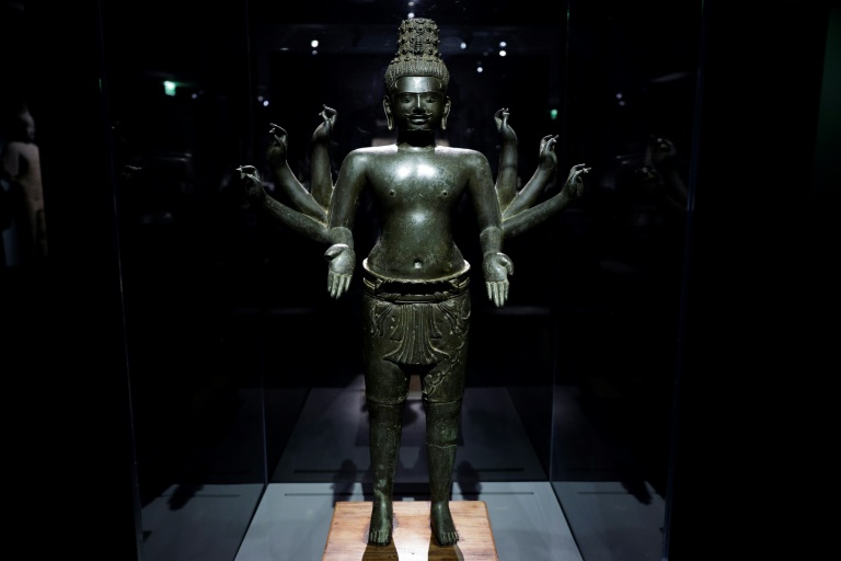 Un Bodhisattva Maitreya présenté dans le cadre de l'exposition 