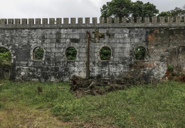 Les Sanzalas - ancien logements - de la roça de Sundy, à Sao Tomé-et-Principe, le 1er août 2026