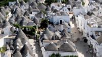 Des trulli à Alberobello, en Italie, le 24 juin 2026
