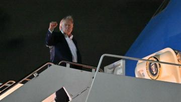 Donald Trump avant de s'envoler pour un G7 en France, le 15 juin 2026
