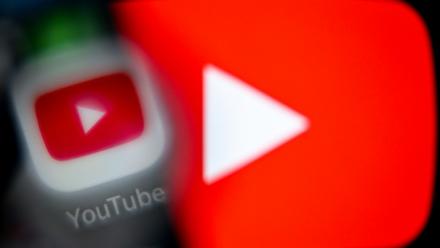 YouTube, trois mois après une condamnation inédite dans une affaire similaire, a conclu une transaction à l'amiable, au montant confidentiel, avec un jeune Américain de 15 ans qui accuse la plateforme de Google et d'autres réseaux sociaux d'avoir nui à sa santé mentale