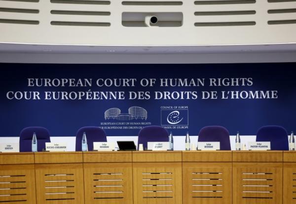 La Cour européenne des droits de l'homme (CEDH) a demandé aux autorités françaises leurs observations concernant le recours de Nicolas Sarkozy contre sa condamnation dans l'affaire des écoutes téléphoniques, dite "Bismuth"