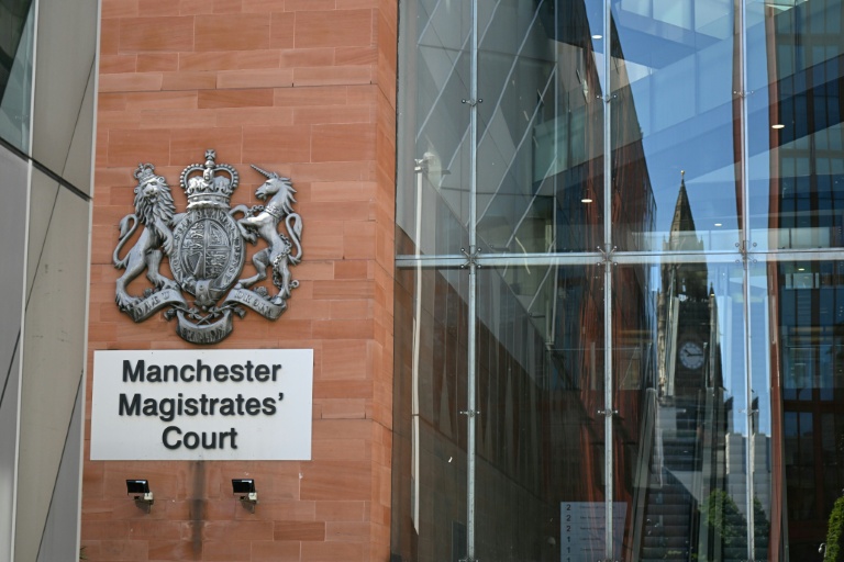 Le tribunal de Manchester, dans le nord-ouest de l'Angleterre, après l'audience du rappeur américain Chris Brown accusé de coups et blessures volontaires et placé en détention provisoire, le 16 mai 2025
