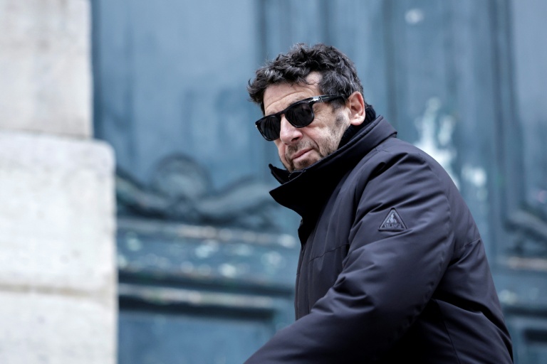 Le chanteur et acteur Patrick Bruel à Paris, le 10 décembre 2024