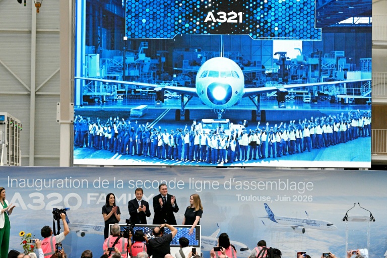 Lors de l'inauguration de la deuxième ligne d'assemblage de l'A320, Cornebarrieu en Haute-Garonne, 15 juin 2026