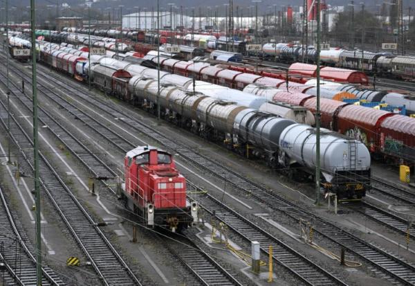 Trains de marchandises de la Deutsche Bahn, près de la gare de Hagen, le 11 mars 2024.