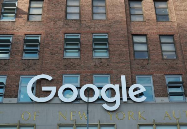 La maison mère de Google a raté la cible pour le chiffre d'affaires et le bénéfice net, ce qui lui a valu d'être immédiatement sanctionnée dans les échanges électroniques postérieurs à la clôture de Wall Street, le titre abandonnant plus de 9%.
