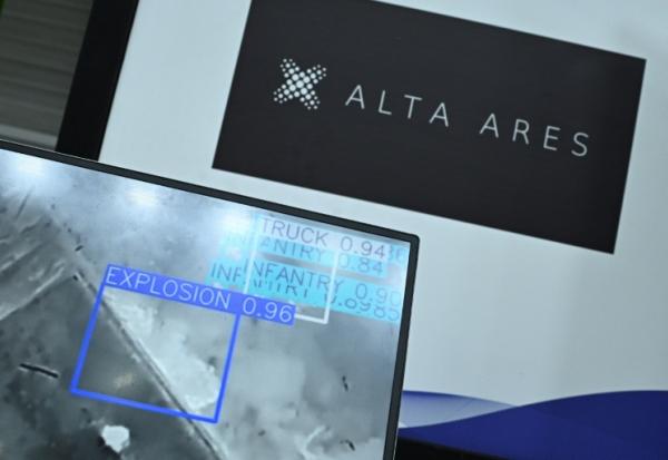 Images filmées par un intercepteur d'Alta Ares, société française spécialisée dans les systèmes de défense aérienne au salon du Bourget près de Paris, le 18 juin 2025 