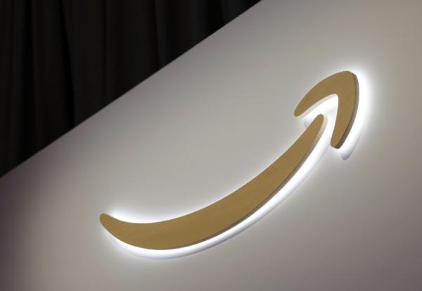 Le logo d'Amazon sur un stand au CES de Las Vegas, Etats-Unis, le 6 janvier 2026