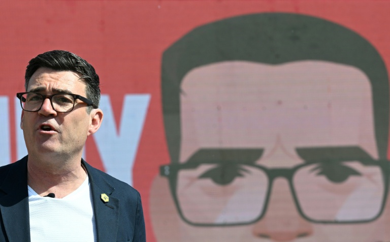 Le maire du Grand Manchester Mayor Andy Burnham lors du lancement de sa campagne à une élection législative partielle à Ashton-in-Makerfield, le 22 mai 2026