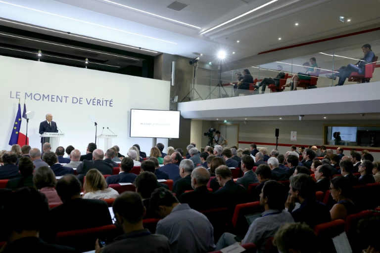 Le Premier ministre François Bayrou dévoile les grandes lignes du budget 2026 de la France, à Paris le 15 juillet 2025