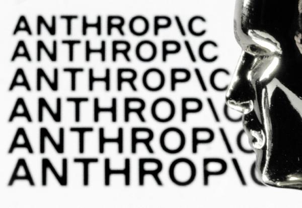 La start-up d'intelligence artificielle (IA) Anthropic a annoncé reporter la commercialisation de son nouveau modèle d'IA, Mythos, le temps de combler les failles informatiques identifiées par l'interface