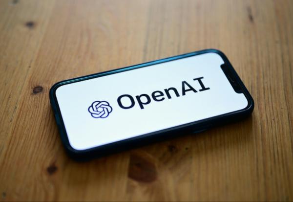 Apple et OpenAI durcissent leur bataille judiciaire sur les futurs appareils du créateur de ChatGPT