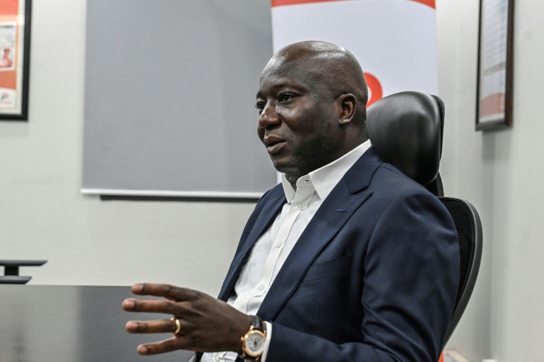 Sébastien Kadio Morokro, directeur général de l'entreprise Petro Ivoire, lors d'un entretien dans son bureau à Abidjan, le 7 juillet 2026 en Côte d'Ivoire