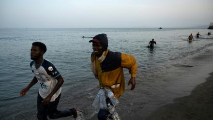 Des migrants arrivent dans l'enclave espagnole de Ceuta, le 31 juillet 2026