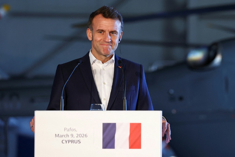 Le président français Emmanuel Macron le 9 mars 2026, à Chypre