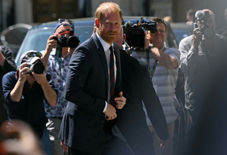 Le prince Harry, duc de Sussex, arrive à Chatham House pour assister à la 14e conférence de la Fondation des Invictus Games intitulée, le 7 juillet 2026 à Londres