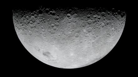 Image diffusée le 9 avril 2026 par la Nasa montrant une vue de la Lune, prise par l'équipage d'Artémis II depuis le vaisseau spatial Orion, le 6 avril 2026