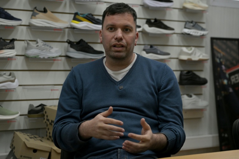 Emmanuel Fernandez, directeur de la PME Kioshi à Esteban Echeverria, près de Buenos Aires, le 27 août 2026