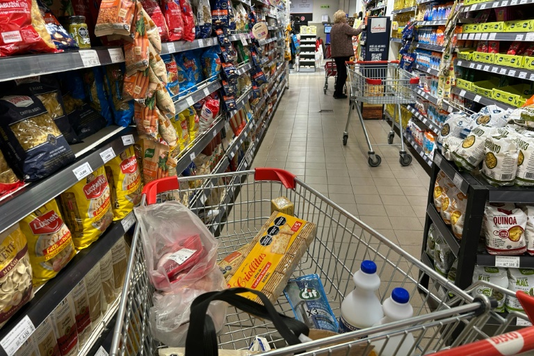 Dans un supermarché de Buenos Aires, le 10 septembre 2025 en Argentine