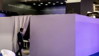 Le stand fermé de Controp, développeur et fabricant israélien de systèmes électro-optiques infrarouges (EO/IR) pour la défense et la surveillance, au salon Eurosatory, au nord de Paris, le 15 juin 2026