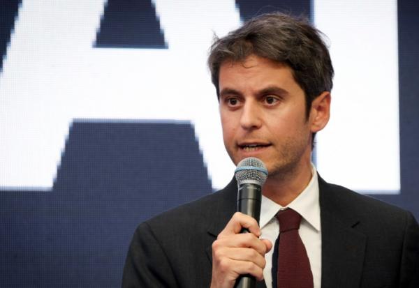 Le patron du parti Renaissance, Gabriel Attal, à Charleroi, en Belgique, le 1er mai 2025