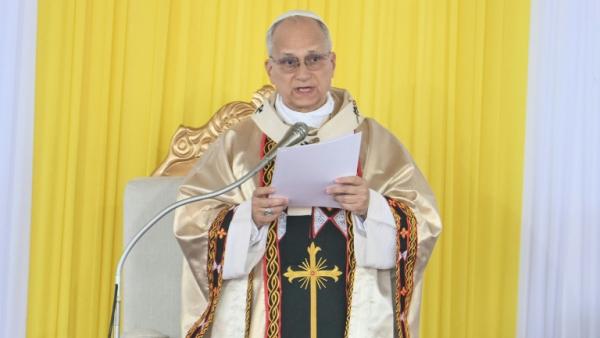 Le pape Léon XIV préside une messe à l'aéroport de Bamenda, le 16 avril 2026 au Cameroun, au quatrième jour de son voyage apostolique en Afrique