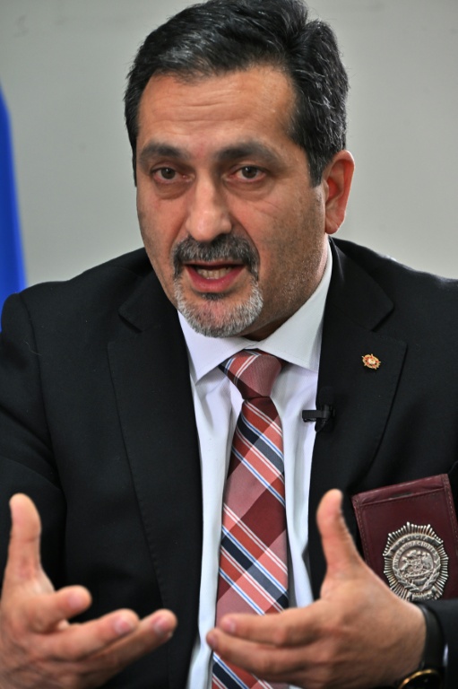 Erick Menay, chef de l'unité chilienne de lutte contre le crime organisé, lors d'un entretien à l'AFP le 11 décembre 2025 à Santiago 