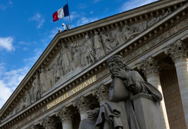 Le parvis du Palais Bourbon, siège de l'Assemblée nationale, le 10 juillet 2024 à Paris