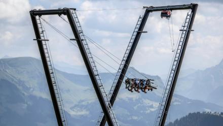La balançoire du Grand Chamossaire, au-dessus de Villars-sur-Ollon, en Suisse, le 20 juillet 2026