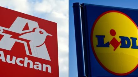 La grande distribution poursuit sa restructuration : à la veille d'une bascule inédite des supermarchés Auchan sous enseigne Intermarché et Netto, le distributeur nordiste a annoncé jeudi vouloir céder 17 magasins à Lidl, qui change de patron mais maintient sa stratégie d'expansion
