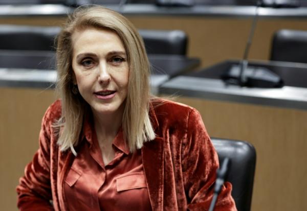 Sibyle Veil, la directrice générale de Radio France, avant une audition devant la commission d'enquête de l'Assemblée nationale sur l'audiovisuel public, le 17 décembre 2025 à Paris