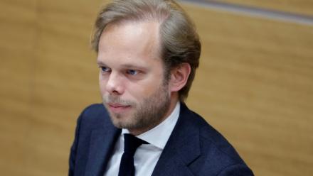 Le député UDR Charles Alloncle, rapporteur de la Commission d'enquête sur l'audiovisuel public, à l'Assemblée nationale, le 8 avril 2026 à Paris