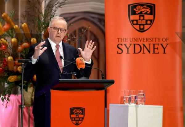 Le Premier ministre australien Anthony Albanese lors d'un discours à l'Université de Sydney, le 15 juillet 2026
