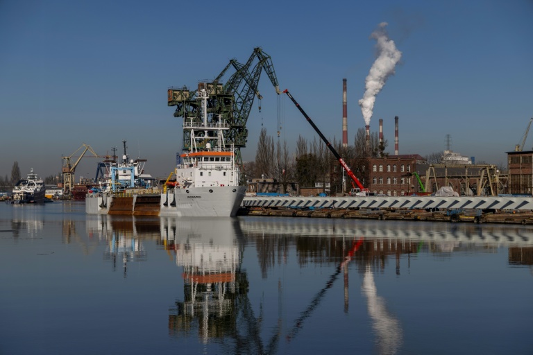 Vue du chantier naval de Gdansk, le 6 mars 2026