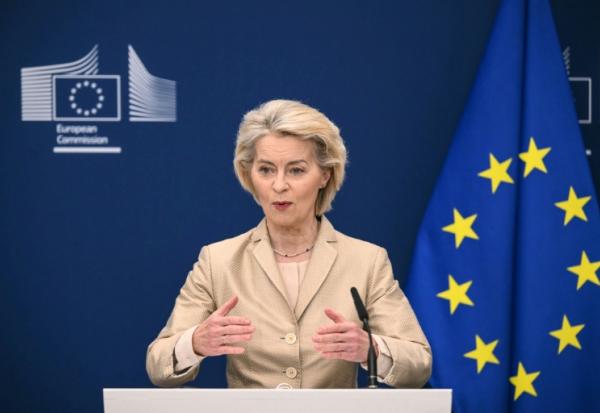 La présidente de la Commission européenne, Ursula von der Leyen, présente le plan EU Inc., lors d'une conférence de presse à Bruxelles, le 18 mars 2026