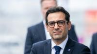 Le vice-président de la Commission européenne Stéphane Séjourné, à Stuttgart le 26 novembre 2025, en Allemagne