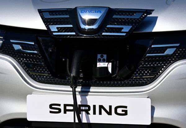 Une citadine électrique Dacia Spring exposée au Salon international de l'automobile (IAA), le 8 septembre 2021 à Munich, en Allemagne