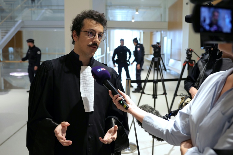 L'avocat français Romain Ruiz au palais de justice de Paris, le 30 mars 2026