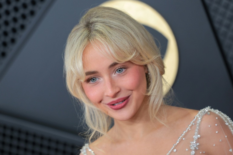 La star montante de la pop Sabrina Carpenter lors de la 68e édition des Grammy Awards à Los Angeles, le 1er février 2026 en Californie