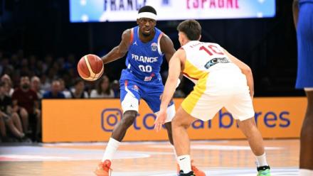 Sylvain Francisco (en bleu) à Paris le 16 août 2025