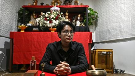 L'astrologue birman en exil Linn Nhyo Taryar, le 7 décembre 2025 à Bangkok 