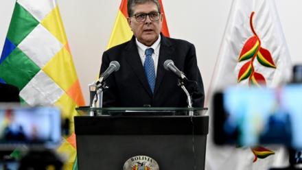 Le ministre bolivien des Hydrocarbures et de l’Énergie, Marcelo Blanco, s’exprime lors d’une conférence de presse à La Paz, le 2 septembre 2026
